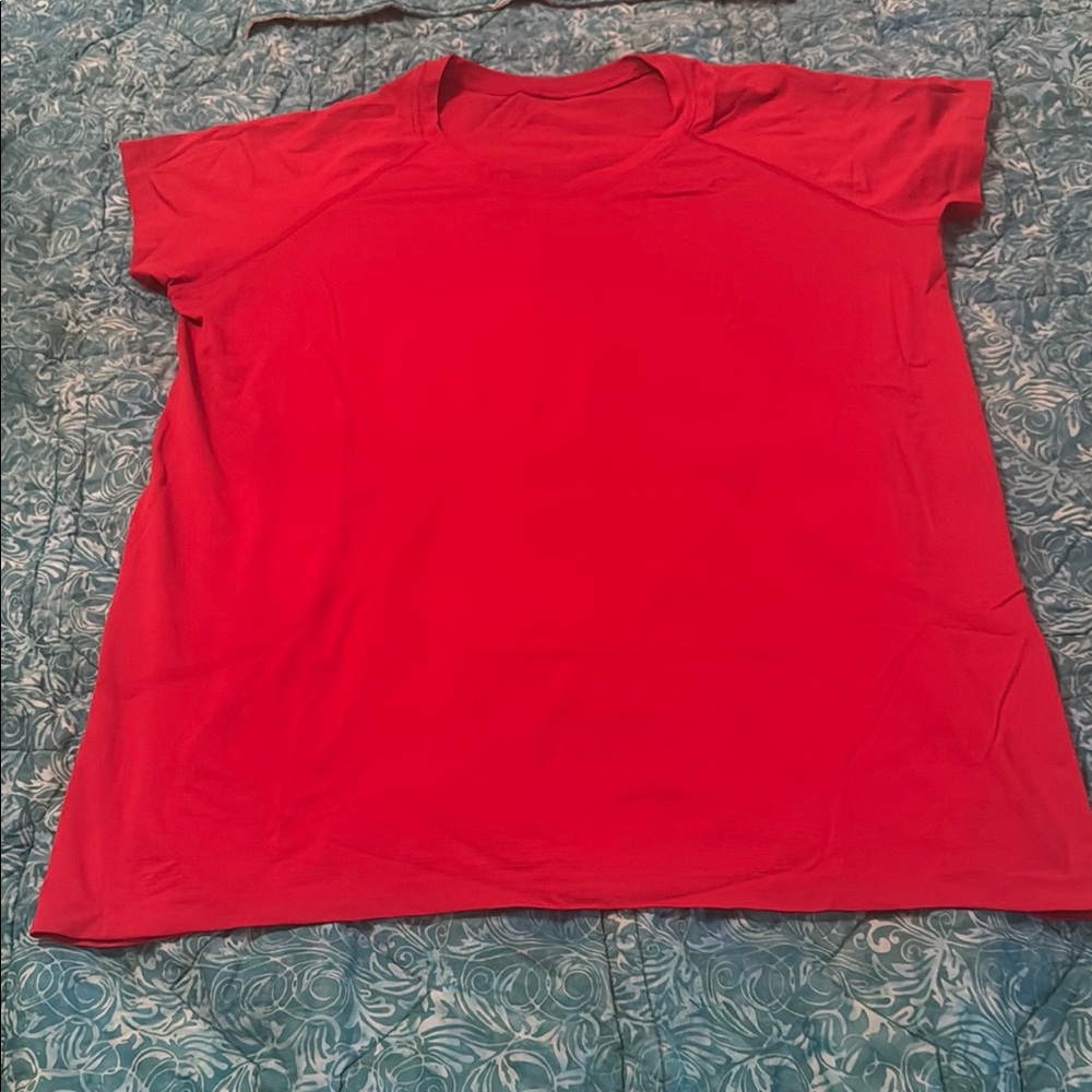 Lululemon Athletica Red Short Sleeve Tee